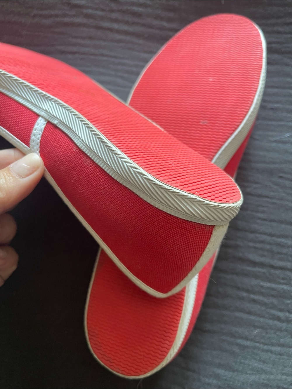 Lacoste Red Canvas Women's Slip-On Flats with Crocodile Logo - Picture 3 of 4